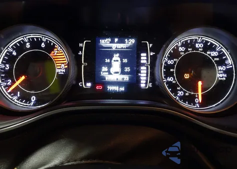 2019 Jeep Cherokee Altitude 4X4 из США, поврежденный, VIN 1C4PJMLX4KD413594